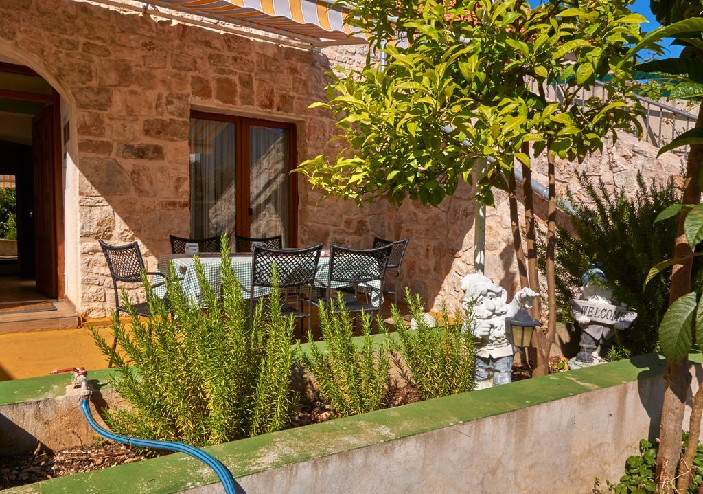 Dalmatian Stone House Villa Krapanj Bagian luar foto