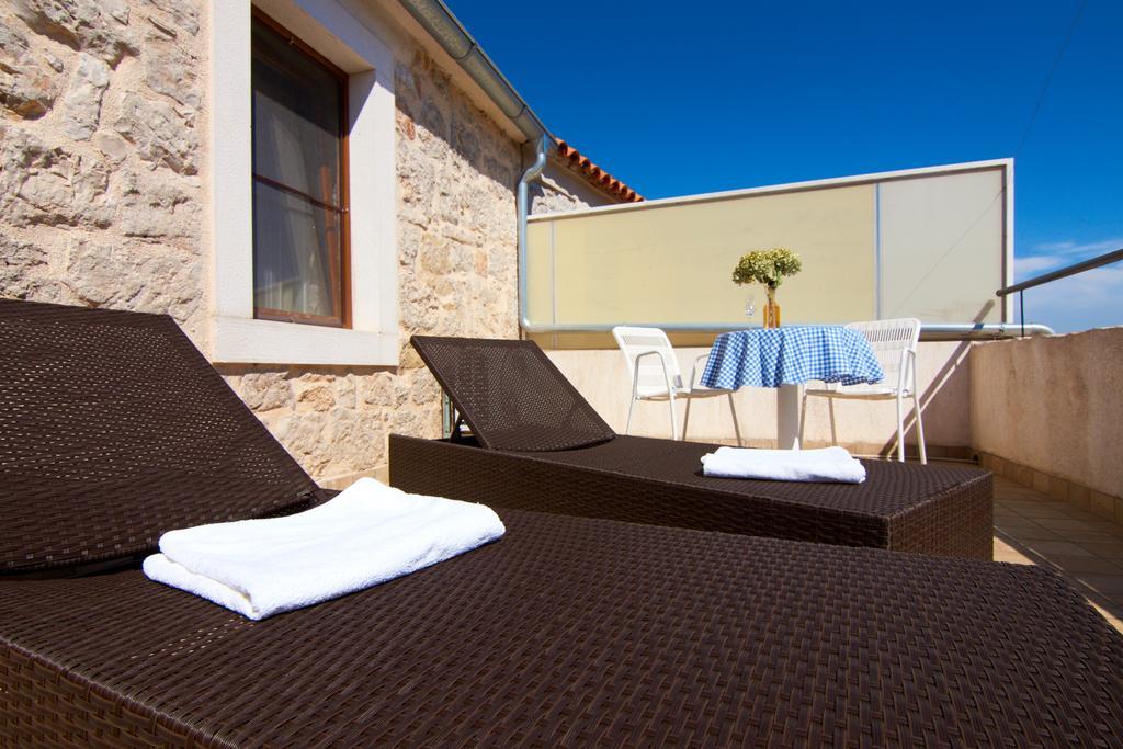 Dalmatian Stone House Villa Krapanj Bagian luar foto