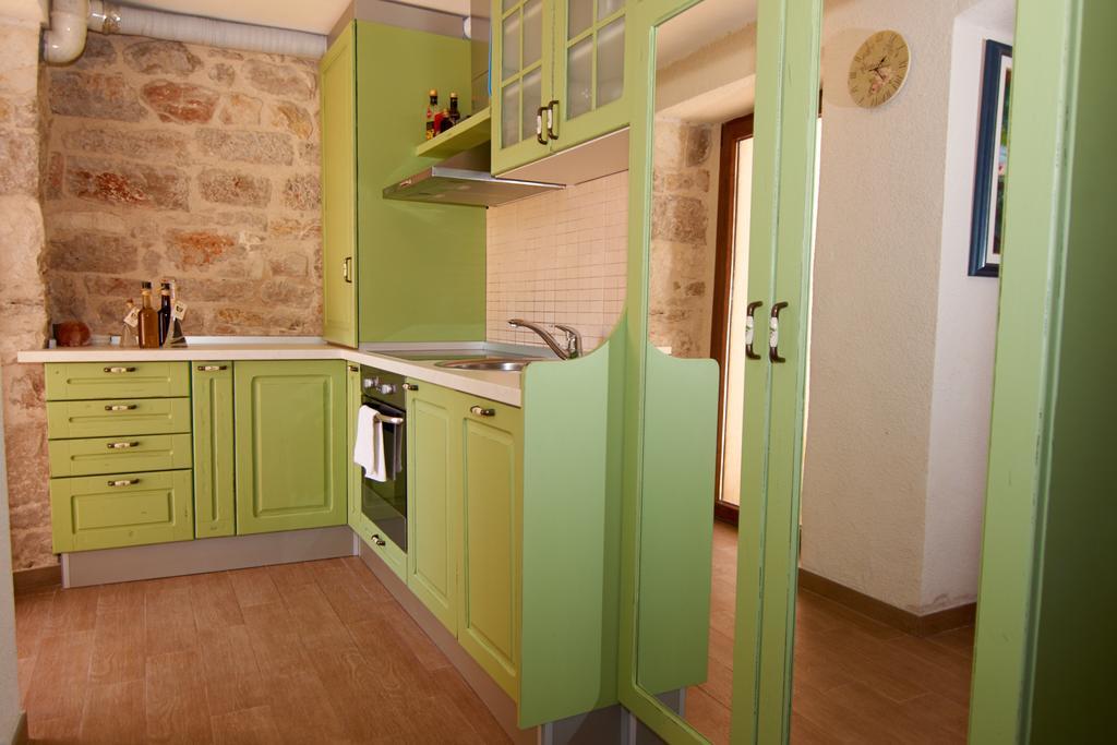 Dalmatian Stone House Villa Krapanj Bagian luar foto